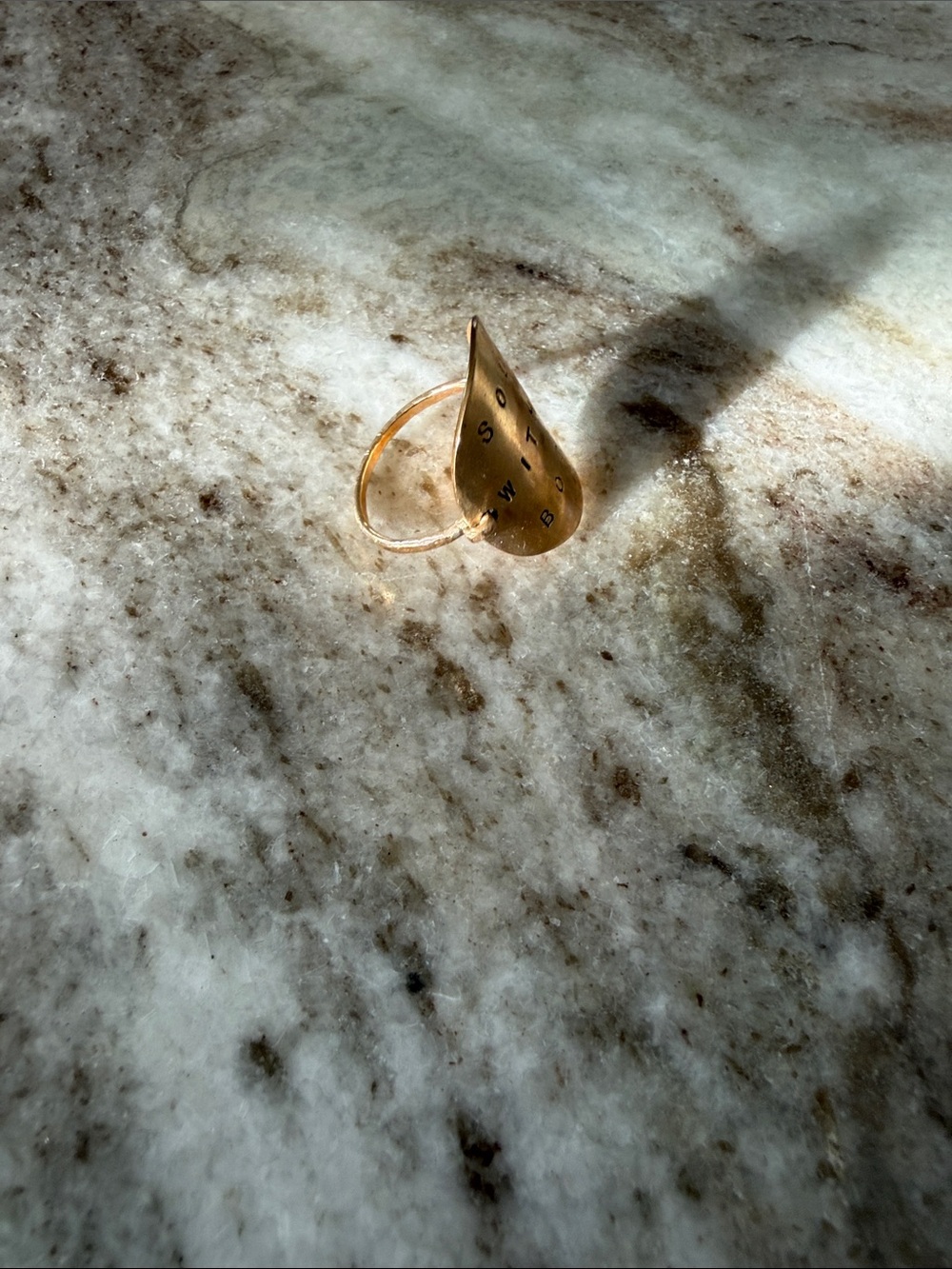 Gold ring 8 - Picture 3 of 4